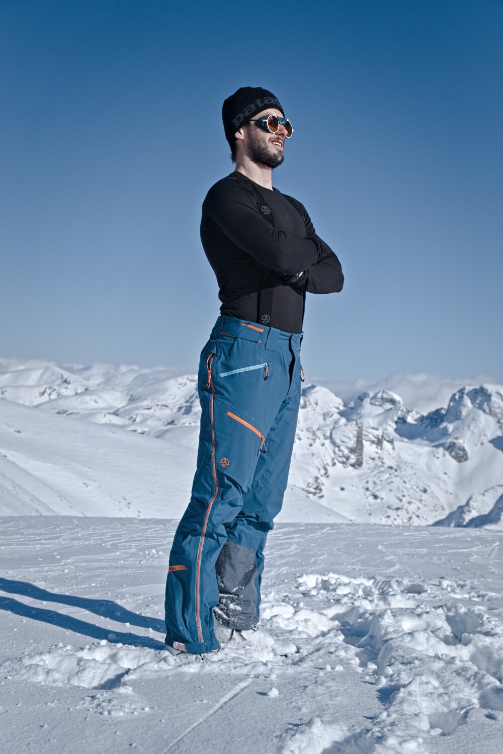 Ternua Alpine Pro Pant - 7/8 zip na boku nohavic pro perfektní odvětrání a rychlý převlek