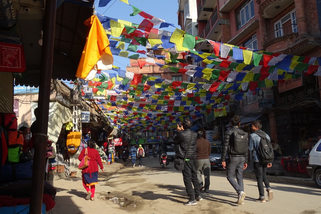 Kathmandu a budhistické vlaječky všude možně