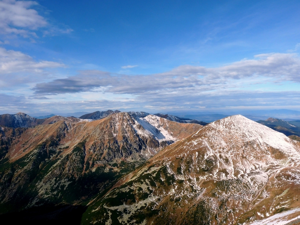 pohled na Klín (2172m), Končistou a Hrubý vrch (2137m)