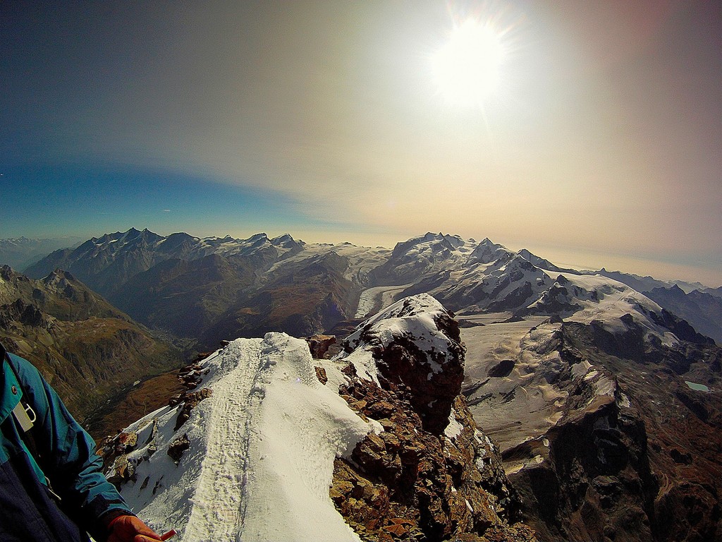 Pohled na Breithorn, Liskamm a Dufourspitze - nejvyšší hory Švýcarska