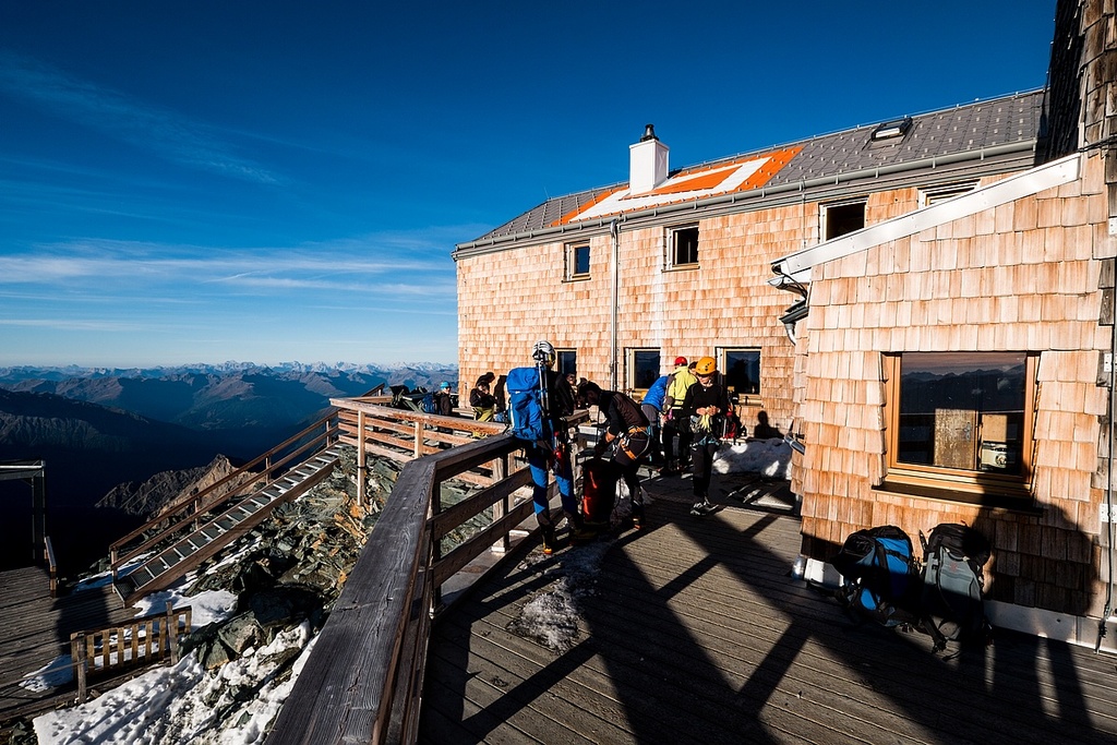 na terase Erzherzog Johann Hütte