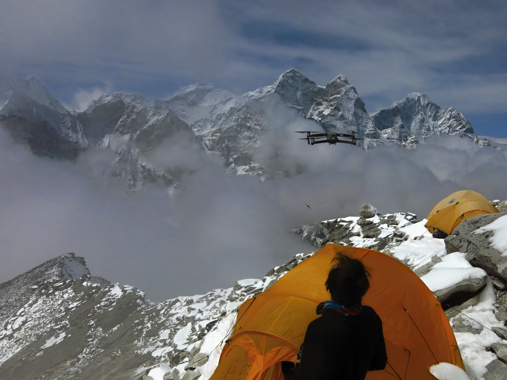 Honza Trávníček s fotografy na cestě k jedné z nejkrásnějších hor - Ama Dablam