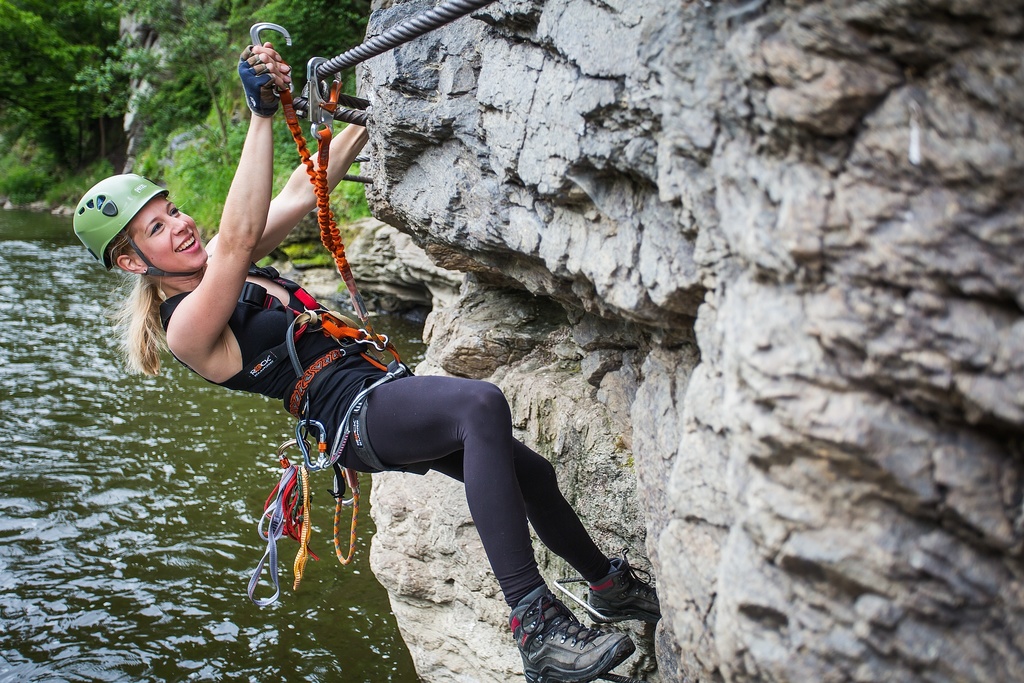 Nejvíc vyčerpává přecvakávání. Obtížnost stále C/D a klasa přísná.