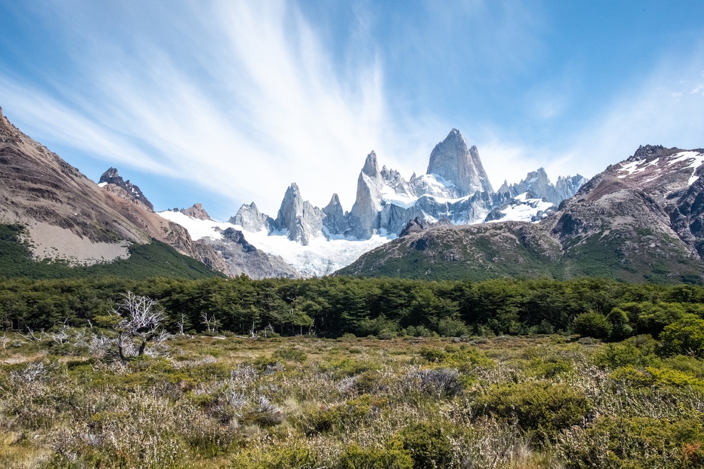 Nádherné pohledy na Fitz Roy nás doprovázeli celí druhé den treku