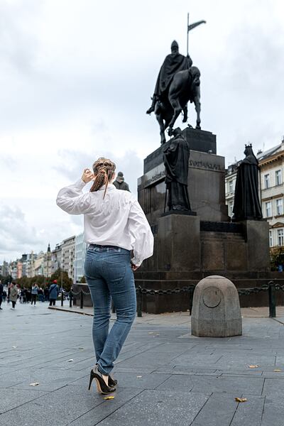 Kalhoty Rafiki Asis vezmete k botám na podpatku i lezečkám