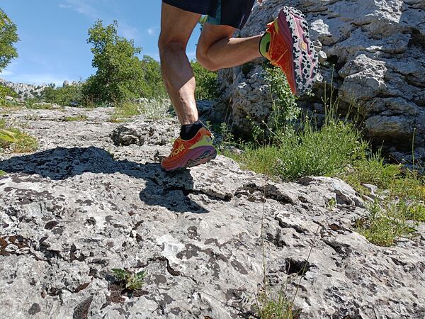 Pánské běžecké boty Hoka M Speedgoat - parádní přilnavost podešve